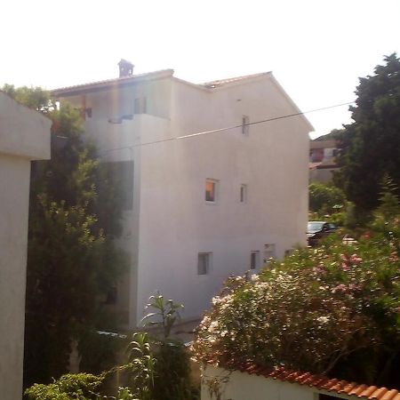 Apartments And Rooms Camelia Premantura Exterior foto