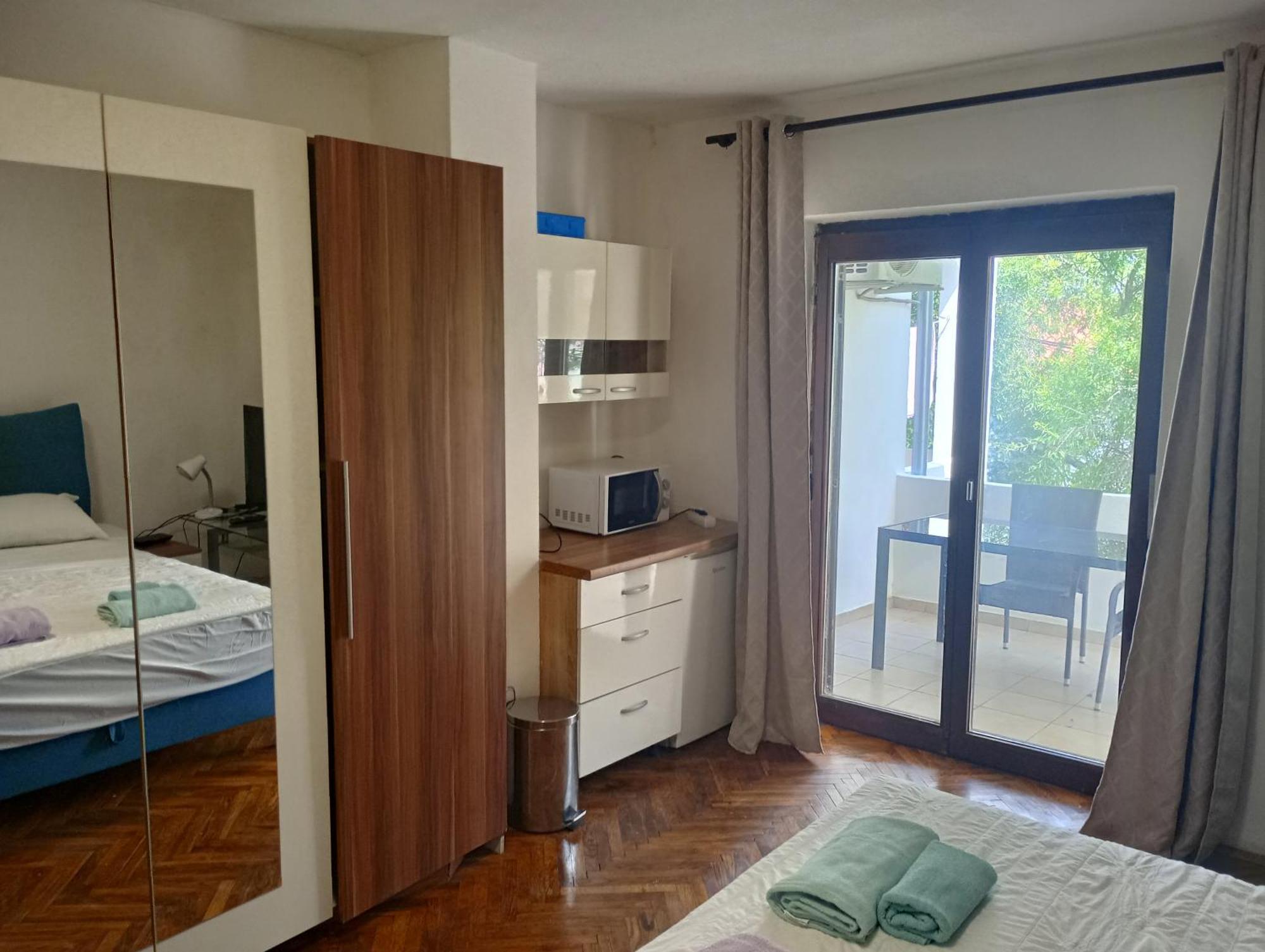 Apartments And Rooms Camelia Premantura Exterior foto